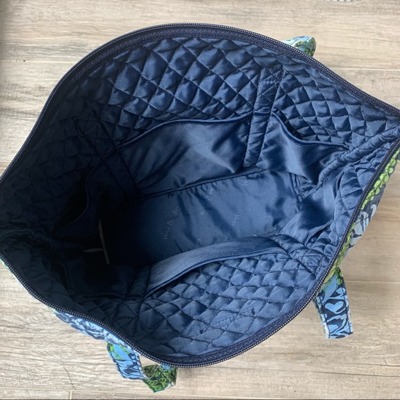 Vera Bradley blue and green damask shoulder tote - Picture 10 of 10